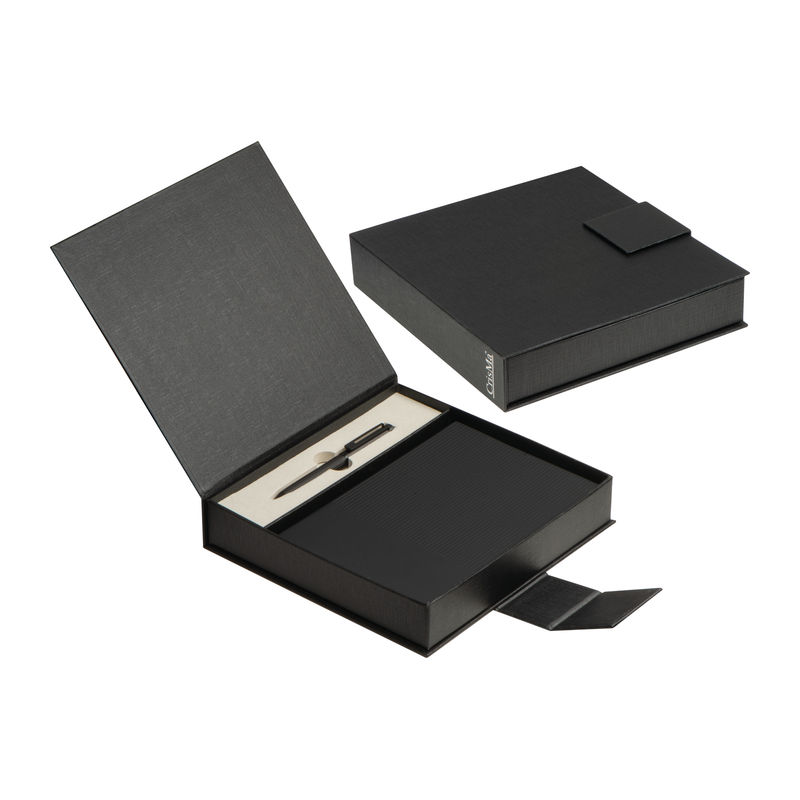 Set of notebook and pen
