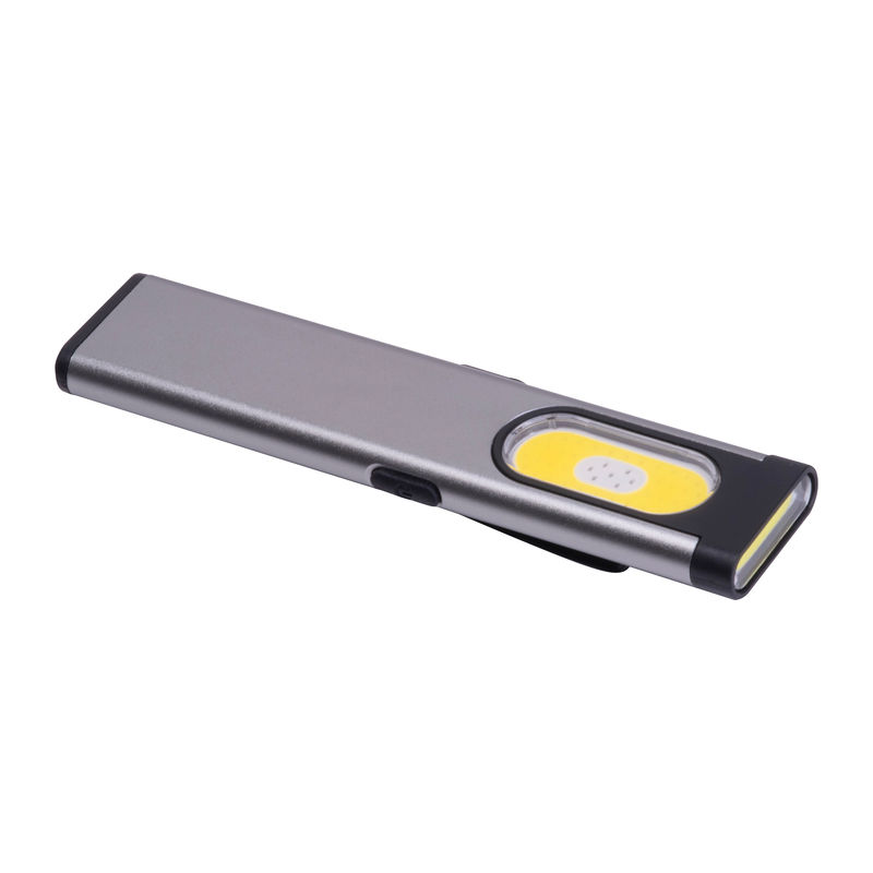 Rechargeable flashlight