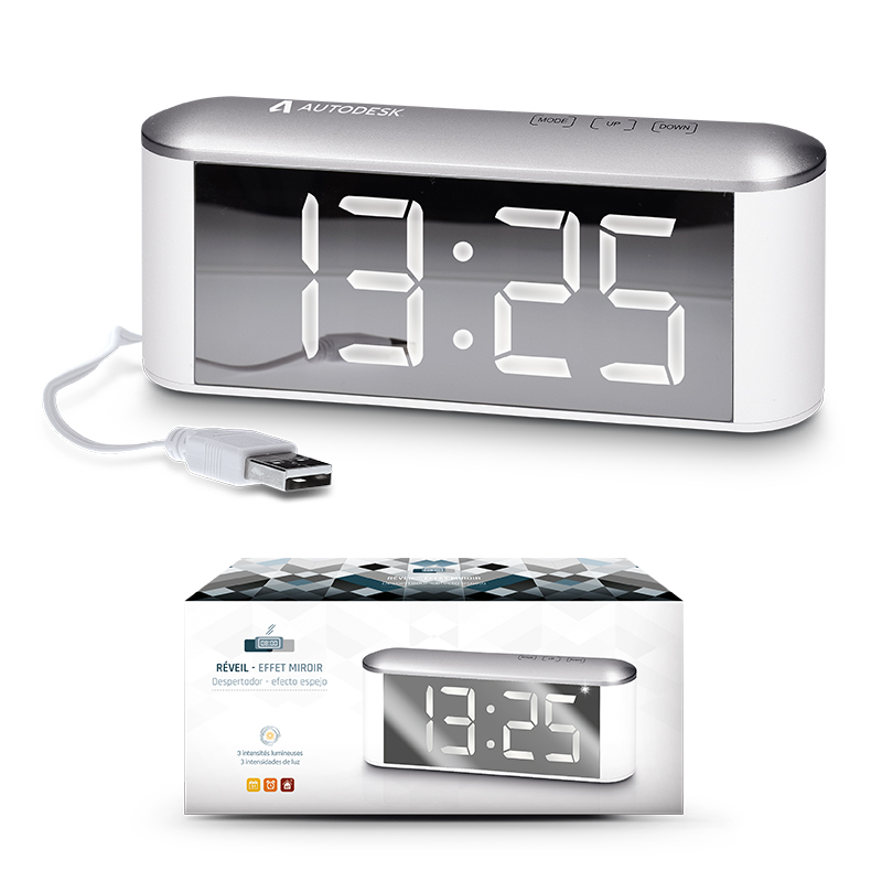 ALARM CLOCK WITH MIRROR EFFECT FACE