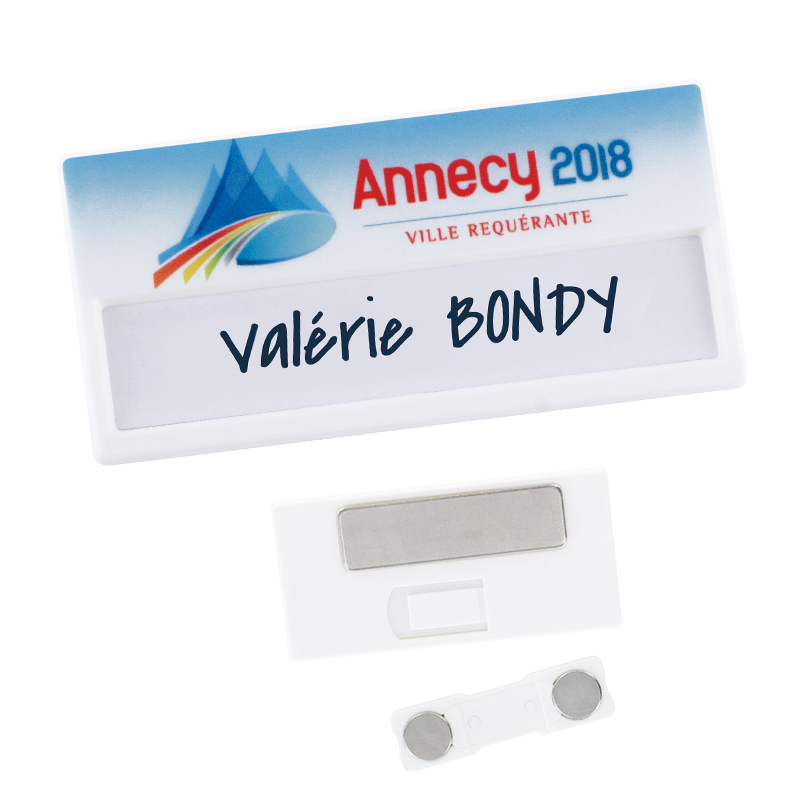 BADGE WITH SPACE FOR NAME, WITH MAGNET