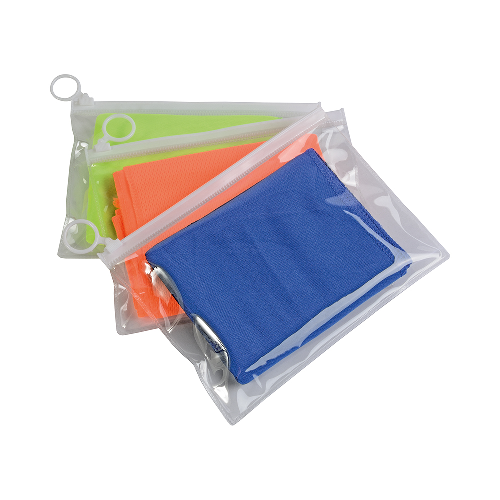 PVC zipped case (18.6 x 14.2 cm) for surgical masks and cooling sports towel (item 18424) Transparent